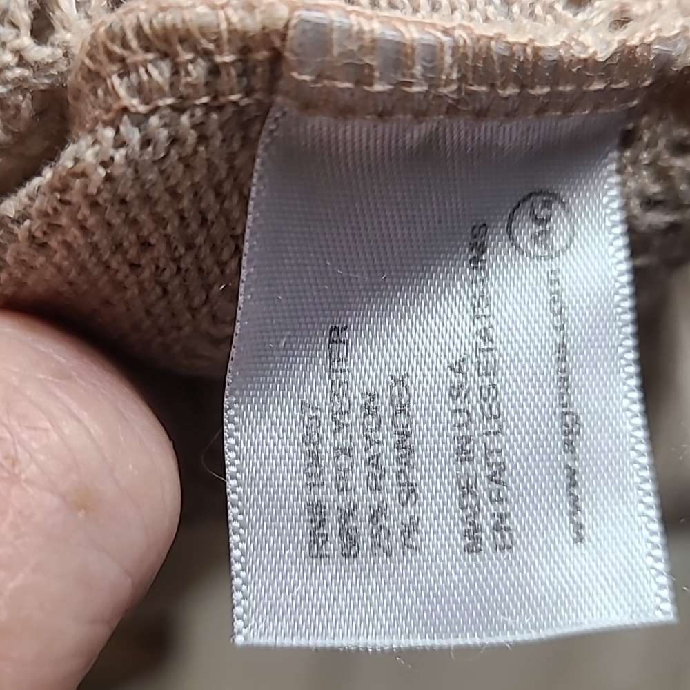 AG Sleeveless Sweater Women's Sz Large  Beige-Beach/Casual - Picture 3 of 4